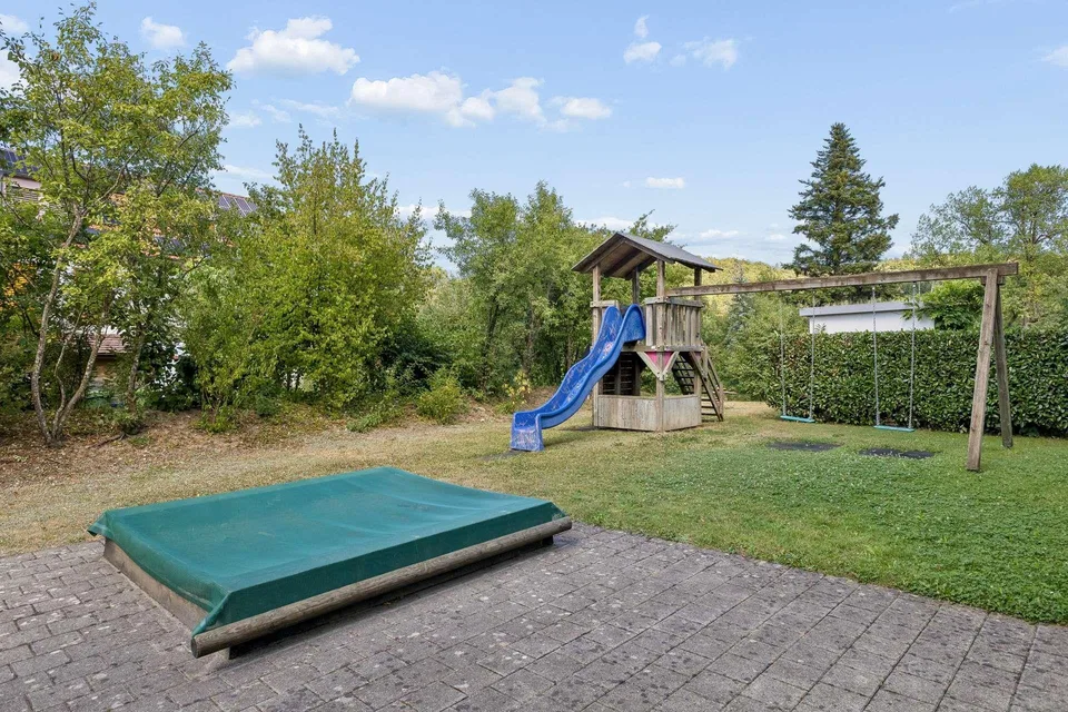 3.5 Zimmer-Garten-Maisonettewohnung in Grafstal, Wohnen wie im Einf...