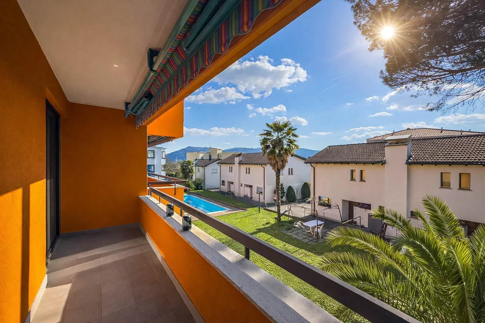 Appartamento 4.5 locali con piscina a Morbio Inferiore