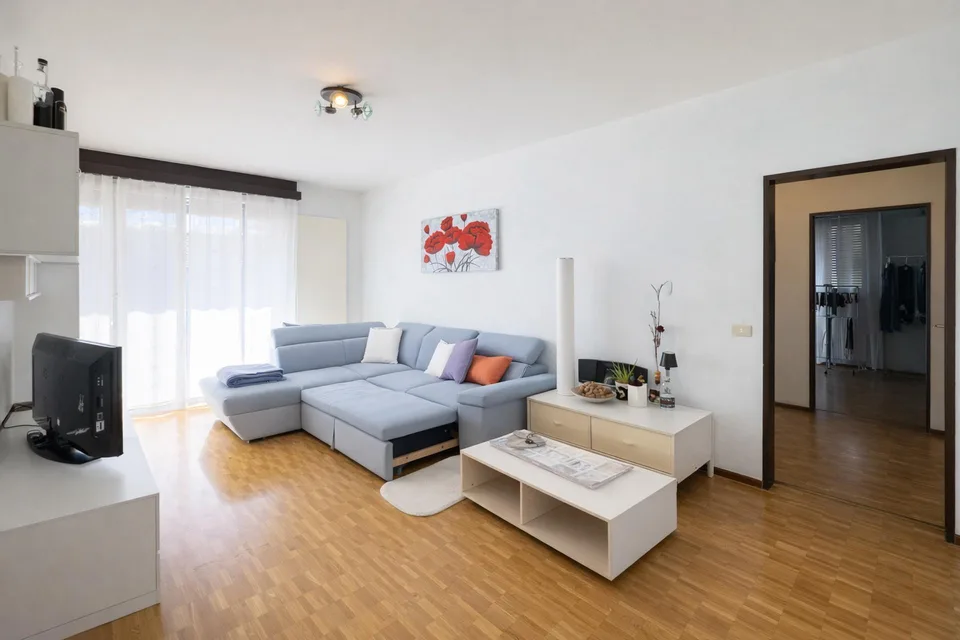 Appartamento 4.5 locali con piscina a Morbio Inferiore