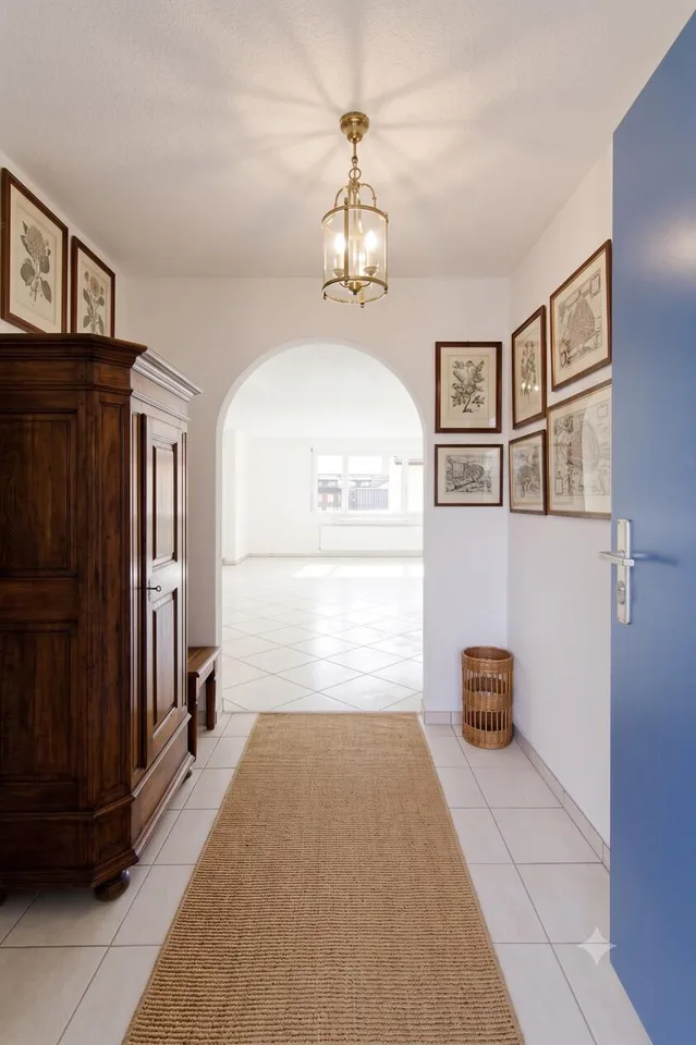 3.5-Zimmer Wohnung, 1. Obergeschoss mit ca. 121 m² Wohnfläche und Lift