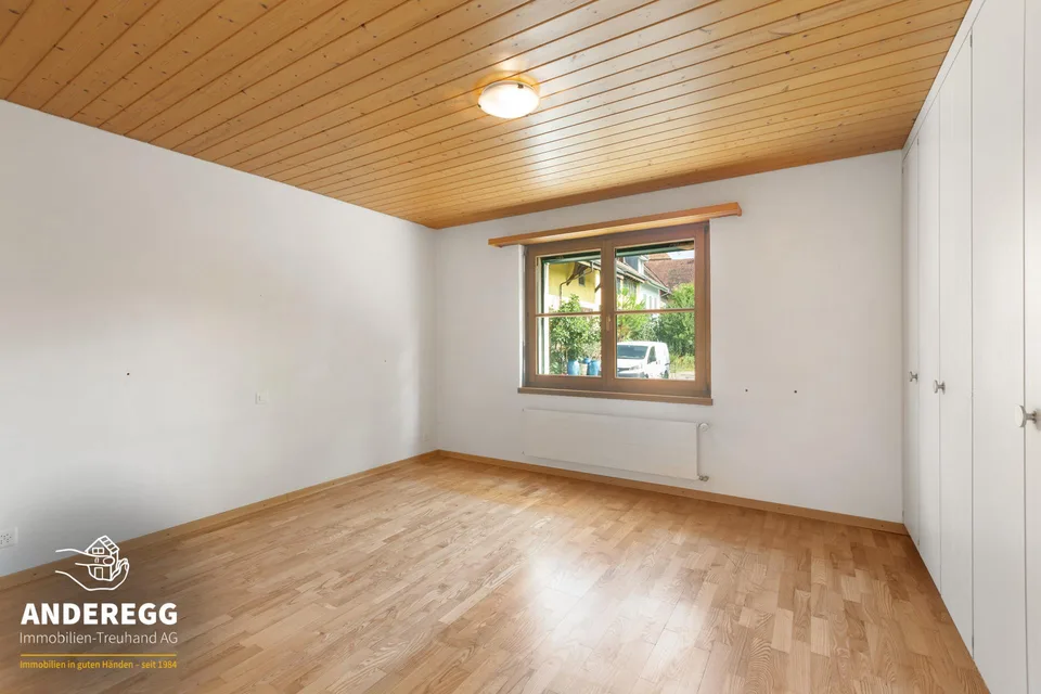 Doppelhaushälfte mit grosszügigem Garten