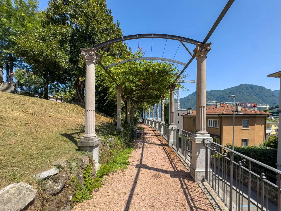 Prestigioso appartamento vista lago a Lugano