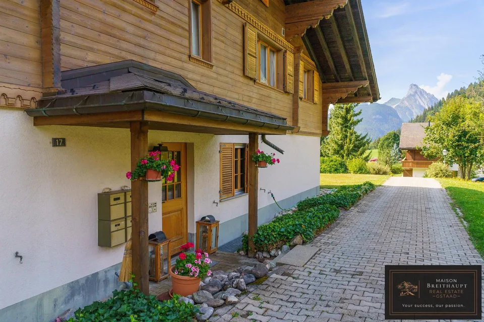 Heimelige 3.5-Zi.-Gartenwohnung mit Terrasse in Schönried