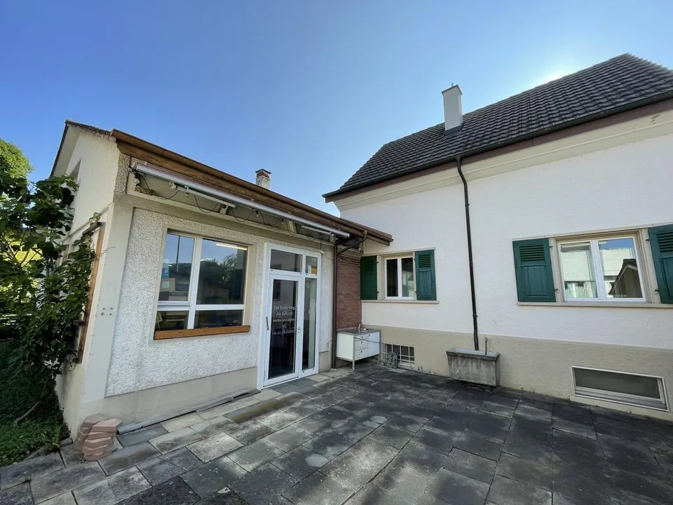 Einfamilienhaus mit Werkstatt - ideal für Handwerker