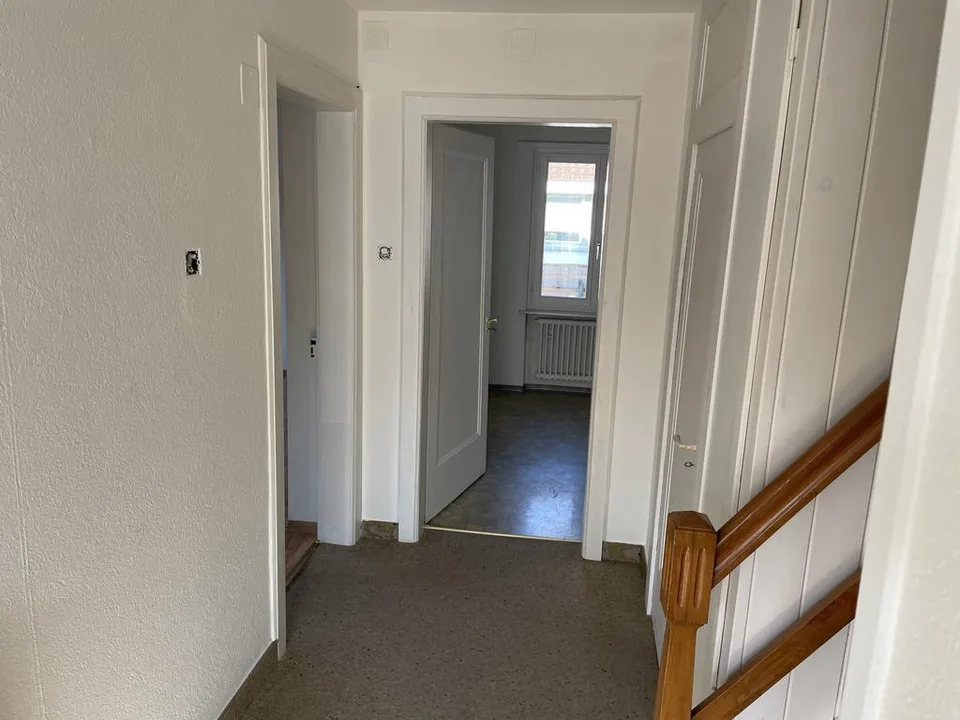 Einfamilienhaus mit Werkstatt - ideal für Handwerker