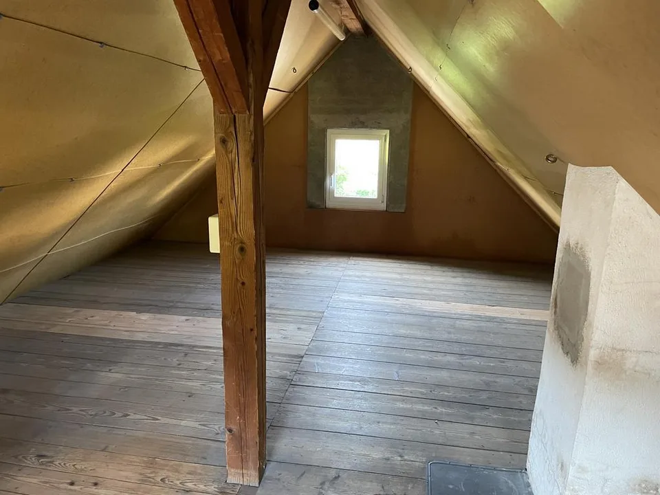 Einfamilienhaus mit Werkstatt - ideal für Handwerker