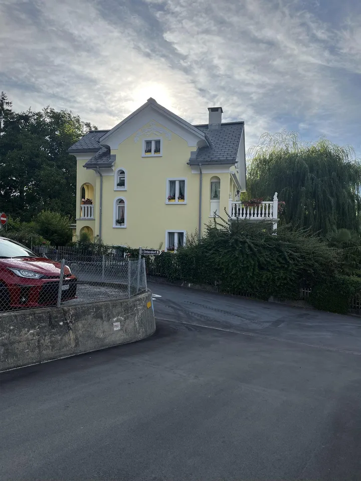 KOPIE - Renoviertes Einfamilienhaus mit Anliegerwohnung und Gartensitz