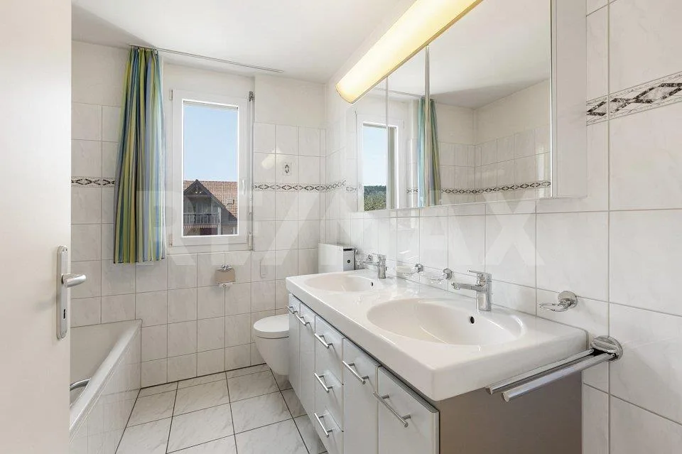 Bright 4.5-room apartment in a quiet and central residential area