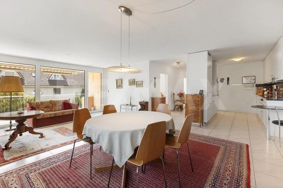 Bright 4.5-room apartment in a quiet and central residential area