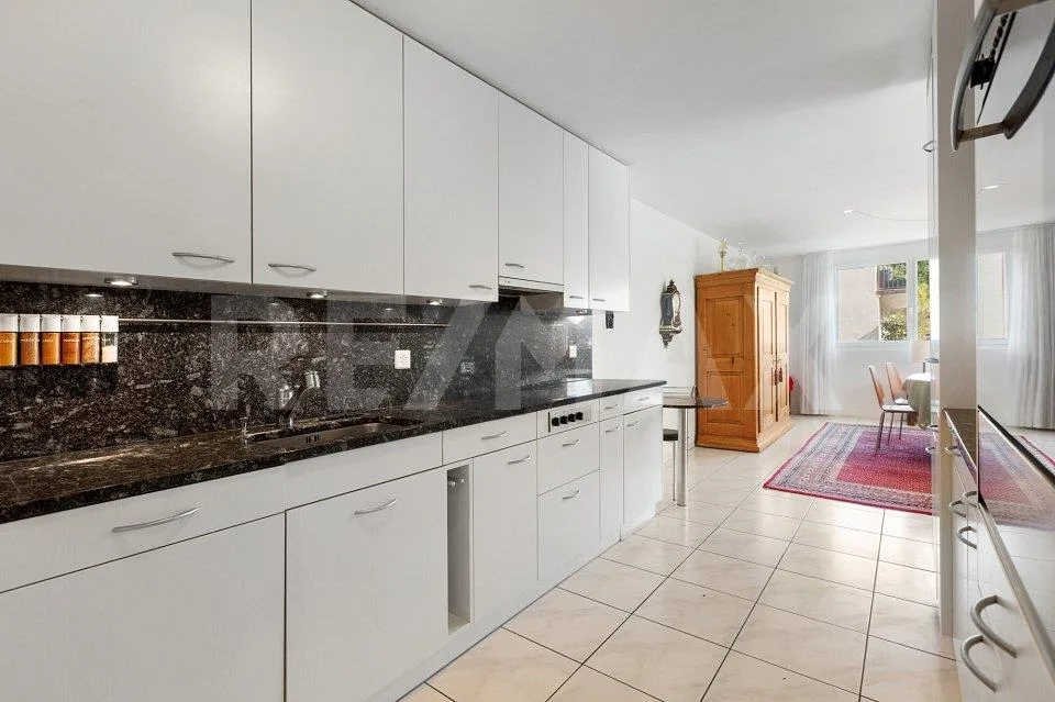 Bright 4.5-room apartment in a quiet and central residential area