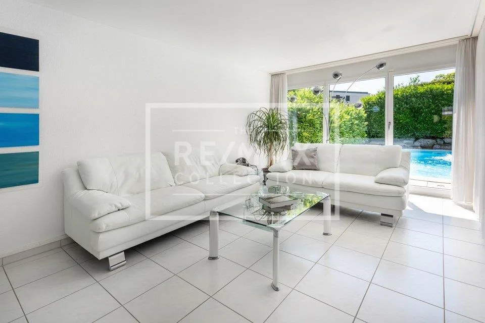 Your new family oasis - Well-kept 6½-room single-family house with pool