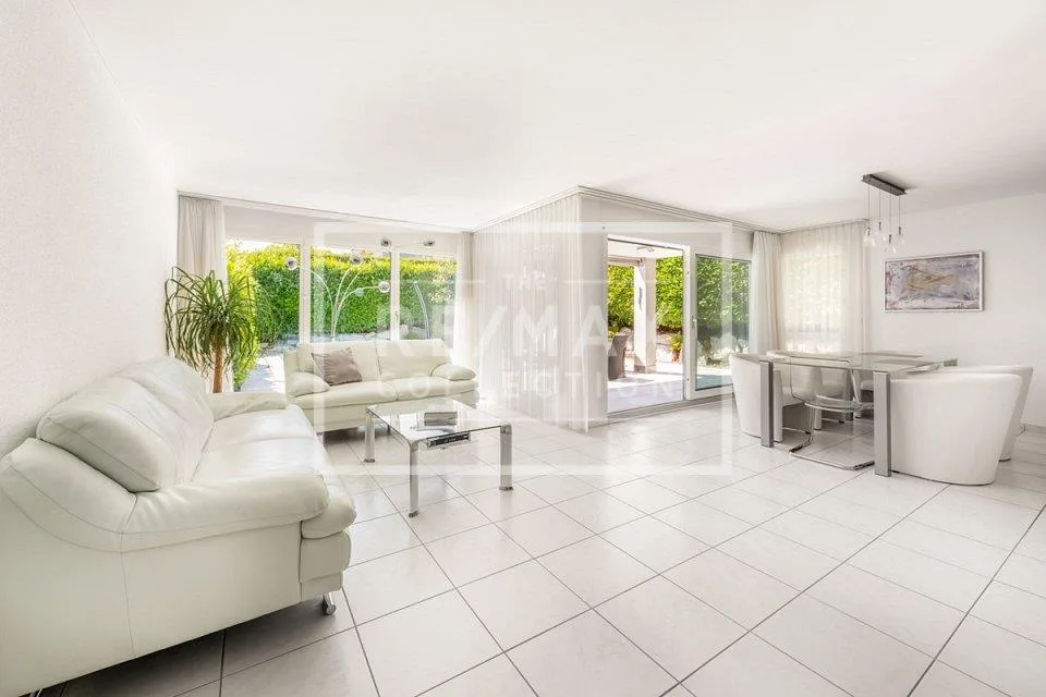 Your new family oasis - Well-kept 6½-room single-family house with pool