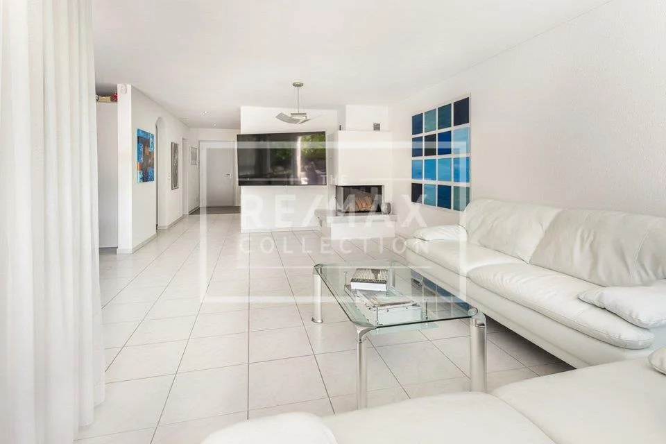Your new family oasis - Well-kept 6½-room single-family house with pool