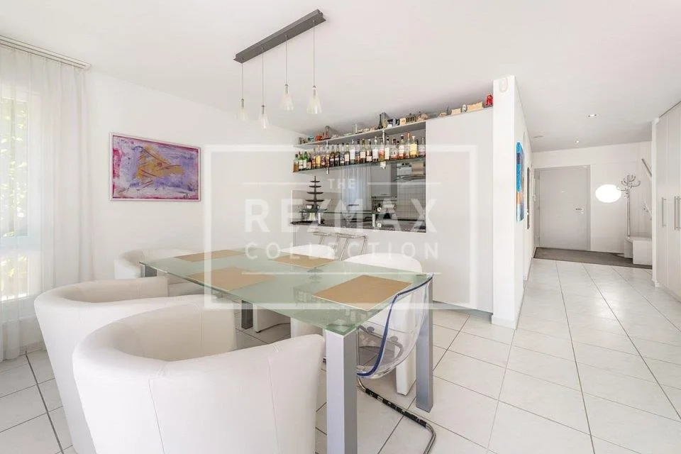 Your new family oasis - Well-kept 6½-room single-family house with pool