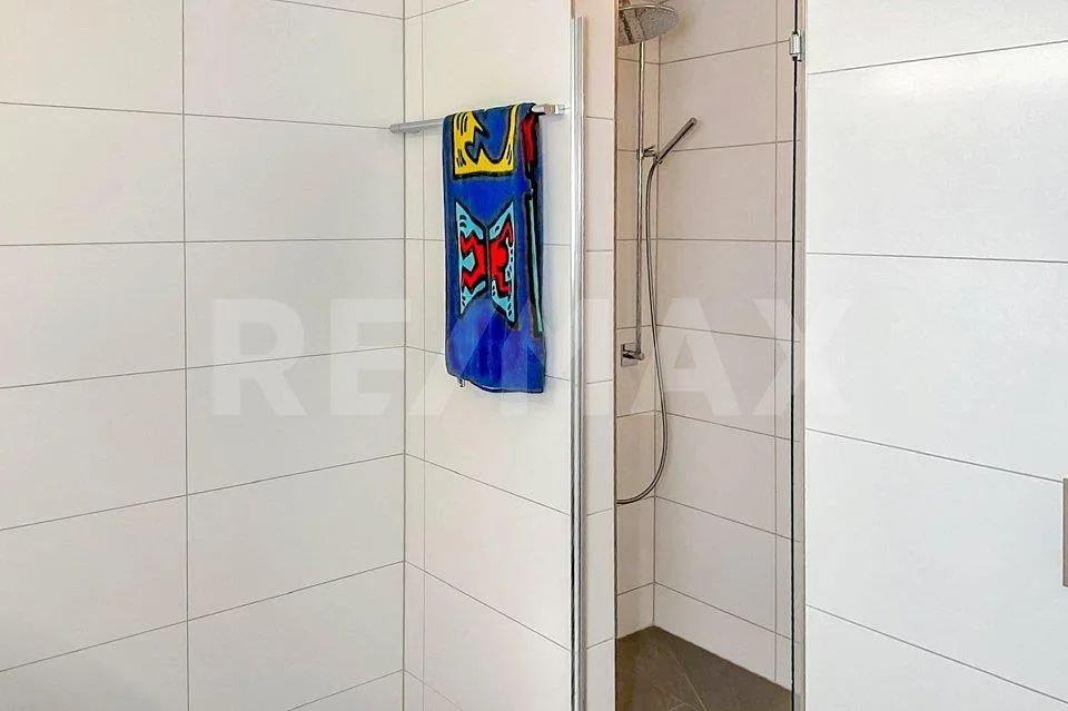 5.5 Zimmer Einfamilienhaus mit Pool, Garten und vielseitigem Aussen...