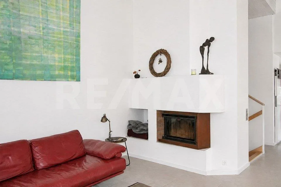 5.5 Zimmer Einfamilienhaus mit Pool, Garten und vielseitigem Aussen...