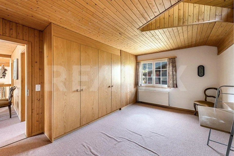 6½-Zimmer-Einfamilienhaus mit grosszügigem Grundstück