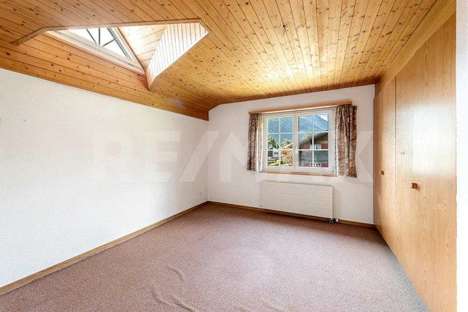 6½-Zimmer-Einfamilienhaus mit grosszügigem Grundstück