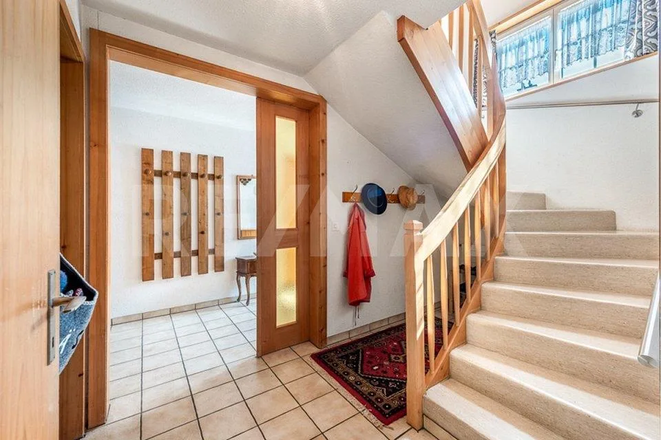 6½-Zimmer-Einfamilienhaus mit grosszügigem Grundstück