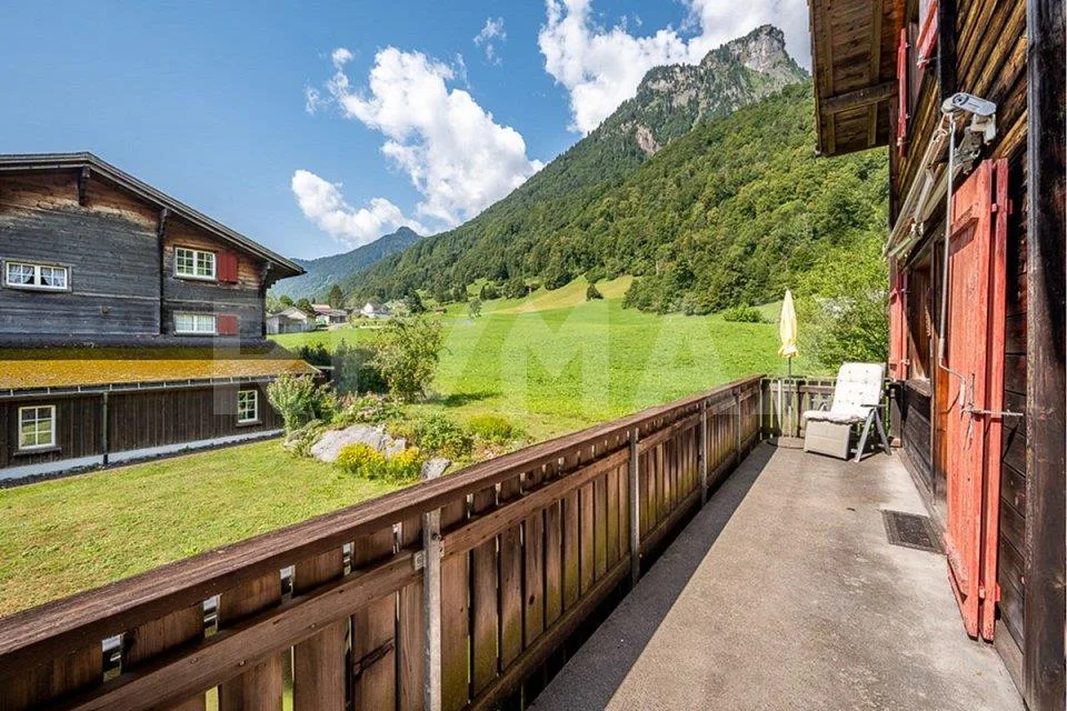 6½-Zimmer-Einfamilienhaus mit grosszügigem Grundstück