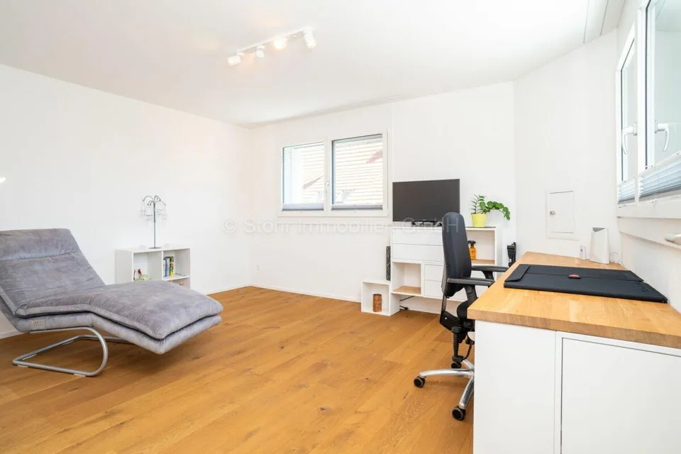 Familienfreundliches 4.5-Zimmer-DEFH in gepflegter Überbauung
