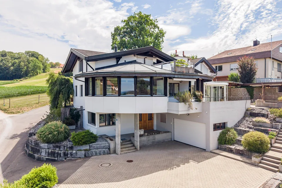 Mehrgenerationenhaus mit traumhafter Aussicht