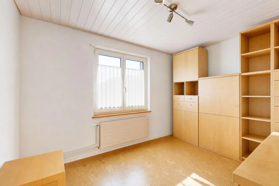 gepflegtes Einfamilienhaus mit Vorplatz und Terasse