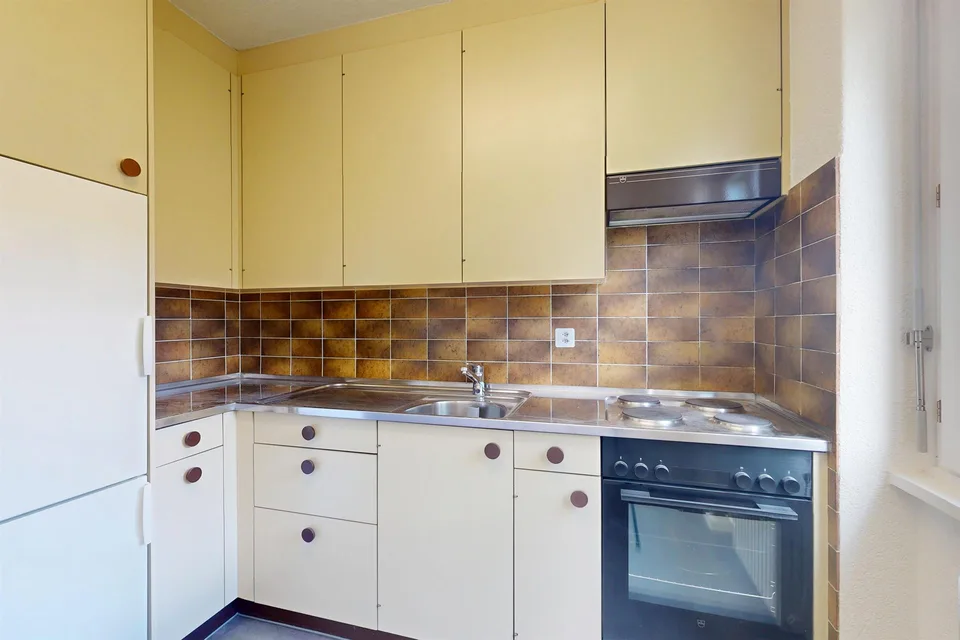 Beautiful 3-room apartment in the city-near Weissenbühl quarter!