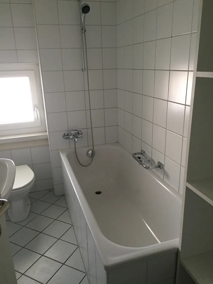 charmante 4-Zimmer-Whg in Dreifamilienhaus