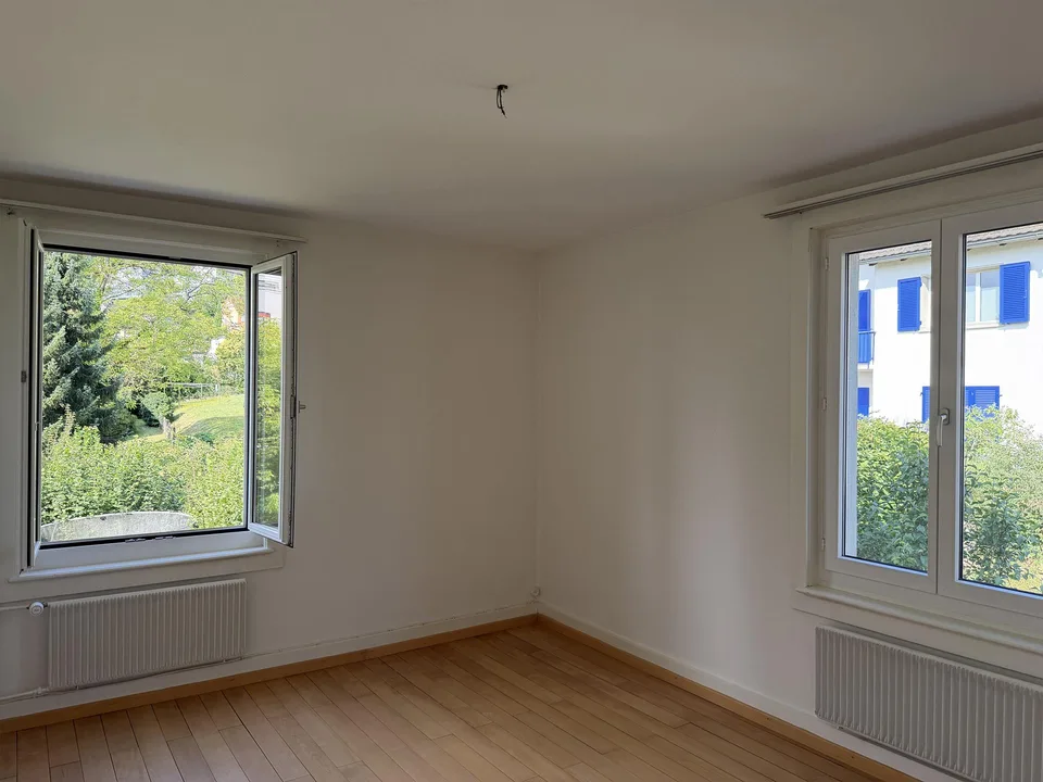 charmante 4-Zimmer-Whg in Dreifamilienhaus
