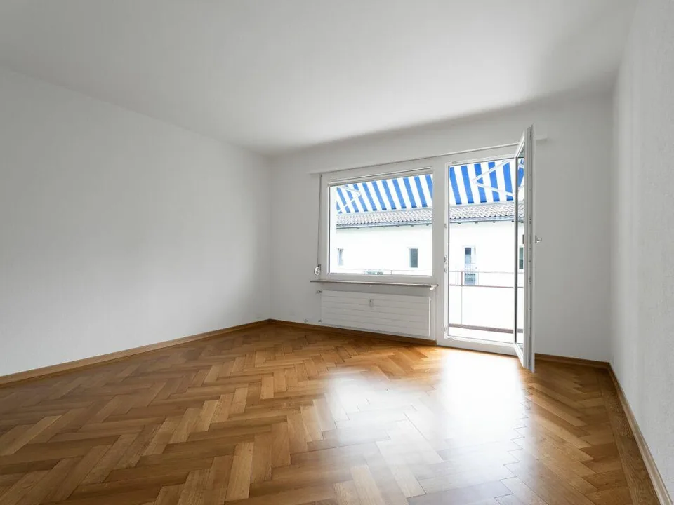 Frisch sanierte 4-Zimmer-Wohnung im Kreis 6
