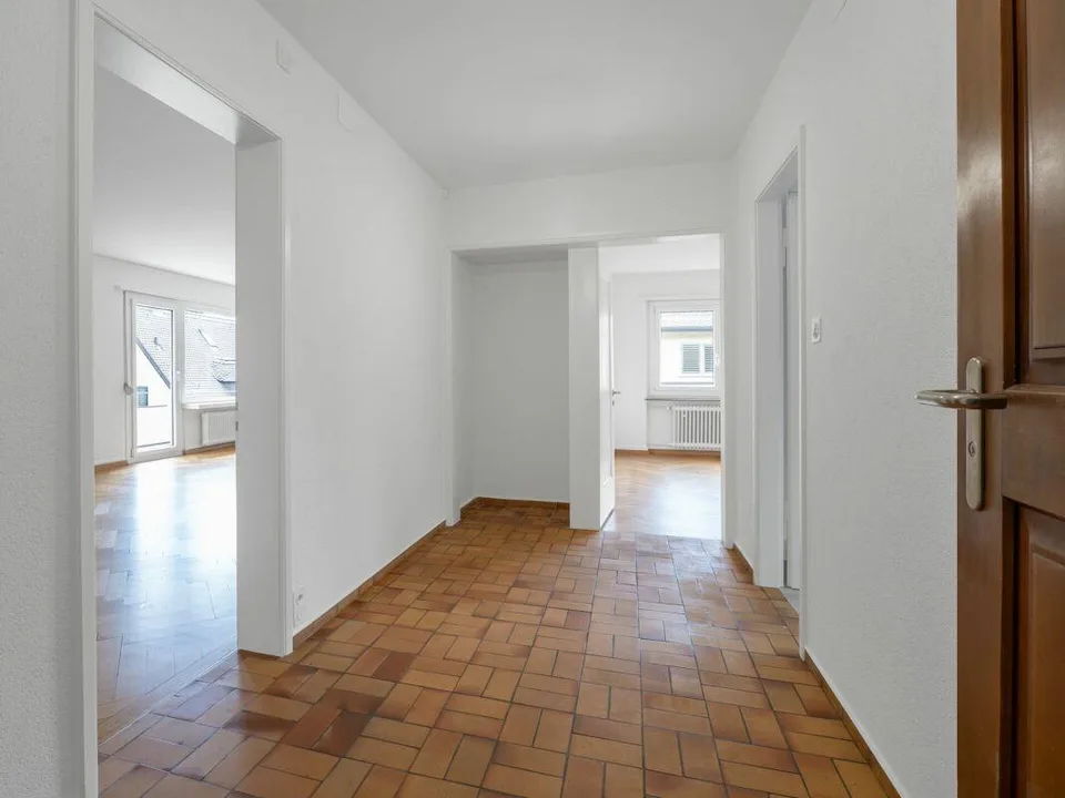 Frisch sanierte 4-Zimmer-Wohnung im Kreis 6