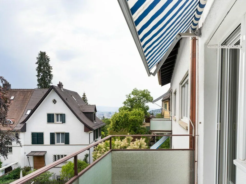 Frisch sanierte 4-Zimmer-Wohnung im Kreis 6