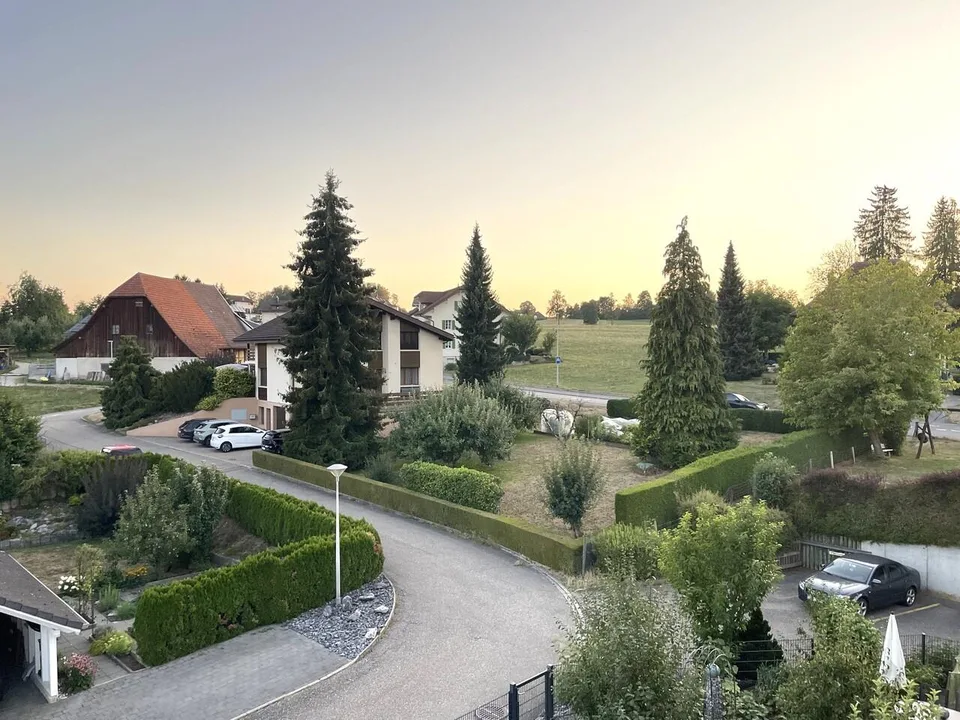 4-Zimmer-Dachwohnung mit Balkon und Schwedenofen