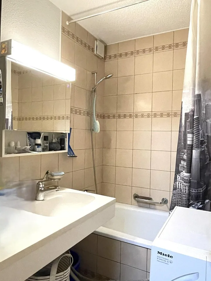 4-Zimmer-Dachwohnung mit Balkon und Schwedenofen