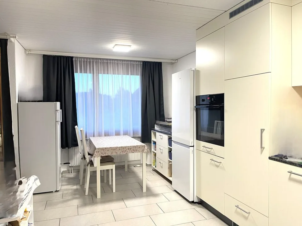 4-Zimmer-Dachwohnung mit Balkon und Schwedenofen