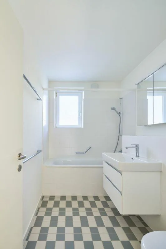 Helle 2.5 Zimmer-Wohnung an ruhiger Lage in Stadtnähe
