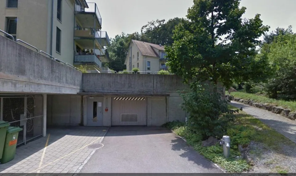 Einstellhallenplätze an der Freiburgstrasse 511 zu vermieten
