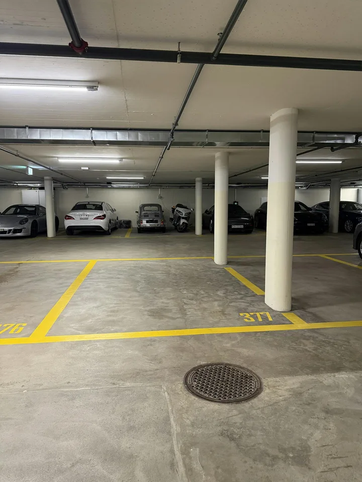 Tiefgaragenparkplatz im Hardturmpark zu vermieten