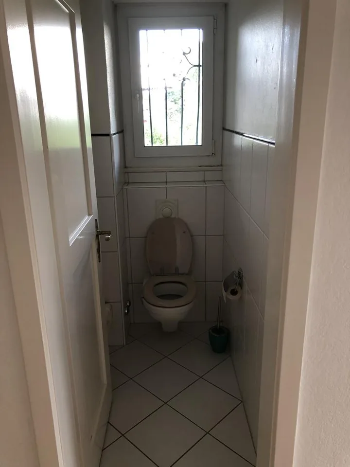 ältere 4.5 Zimmerwohnung in 2 Familienhaus zu vermieten