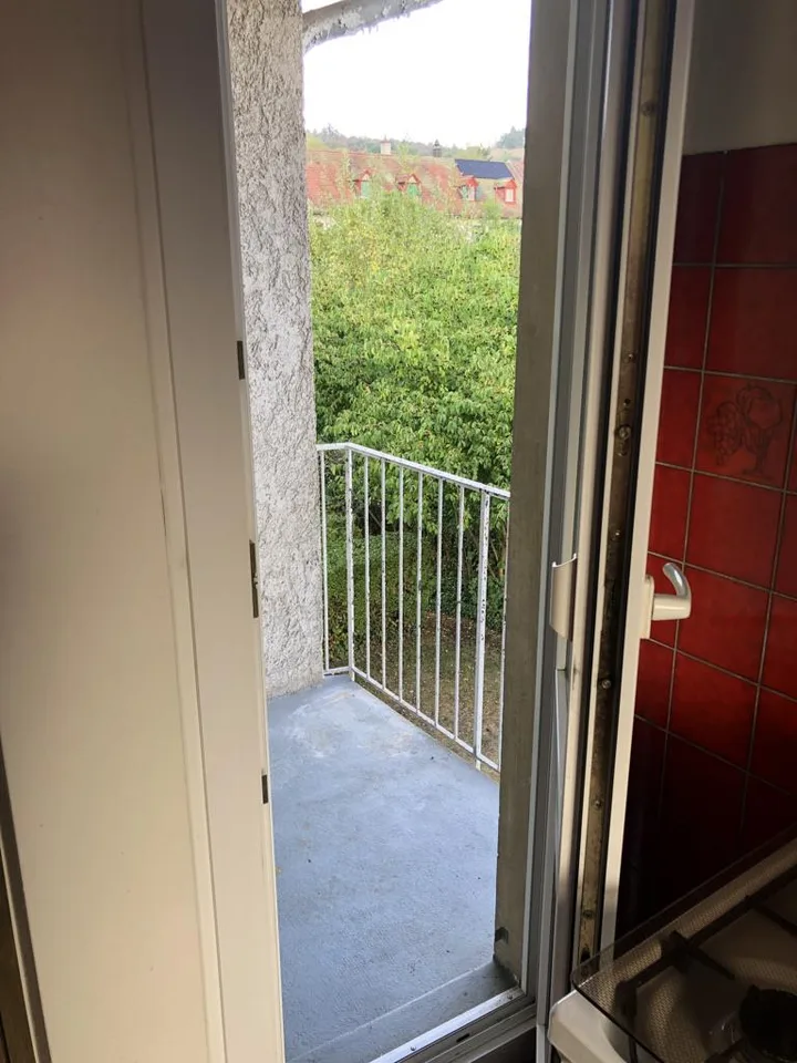 ältere 4.5 Zimmerwohnung in 2 Familienhaus zu vermieten