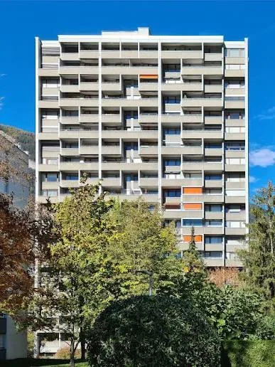 Grosse unmöblierte 1 -Zimmerwohnung 18.Stock