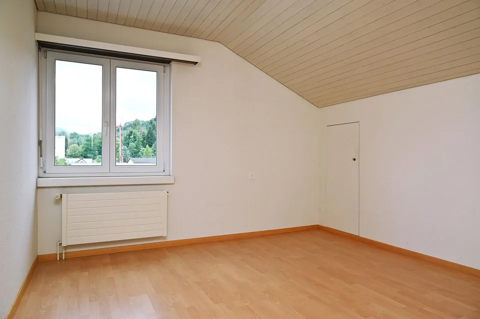 Einmalige 4,5 Zimmer-Dachwohnung mit Dachterrasse