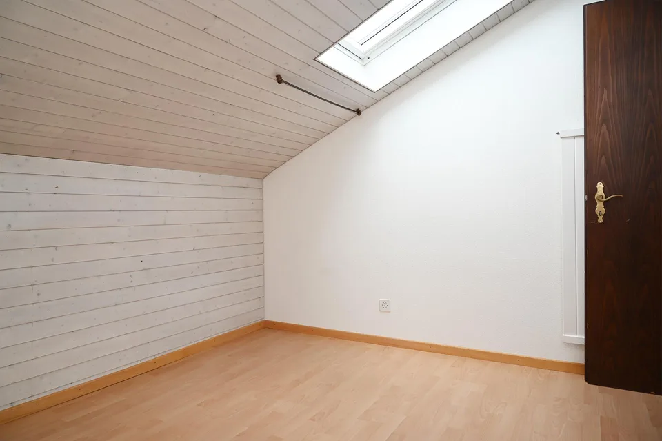 Einmalige 4,5 Zimmer-Dachwohnung mit Dachterrasse