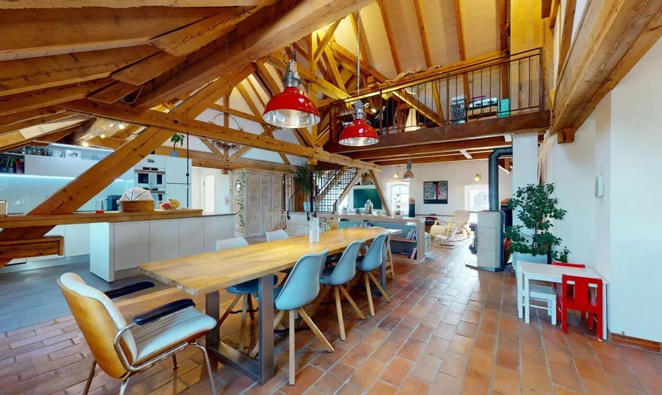 Magnifique Duplex sous les toits : l'espace et l'esprit d'une maison – photo 2 sur 26