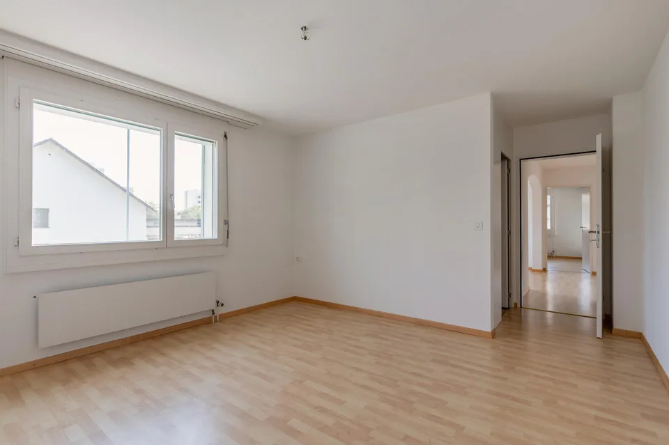 Grosszügige 4-Zimmerwohnung mit zwei sonnigen Balkonen