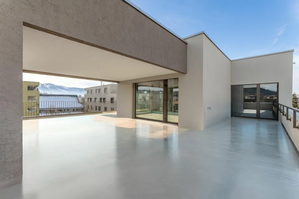 Topmoderne Attikawohnung mit Traumterrasse