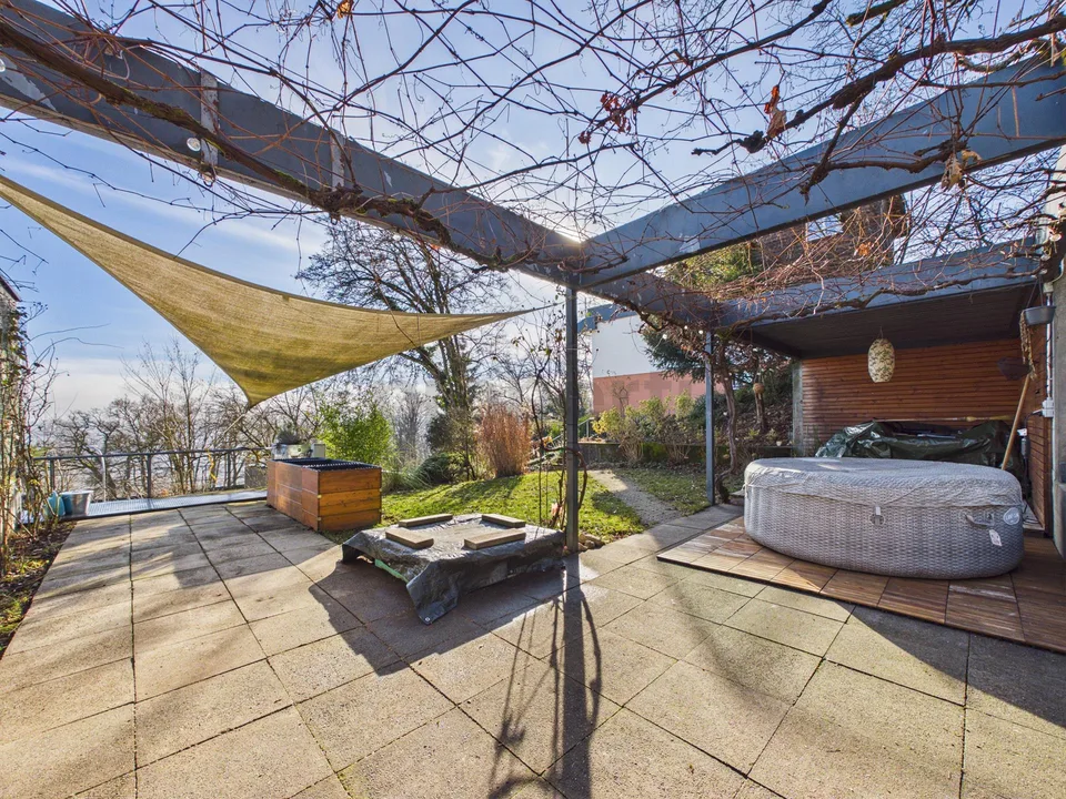 Modernes 4.5-Zimmer-Einfamilienhaus Aussicht über das Mittelland, T... – photo 7 of 14