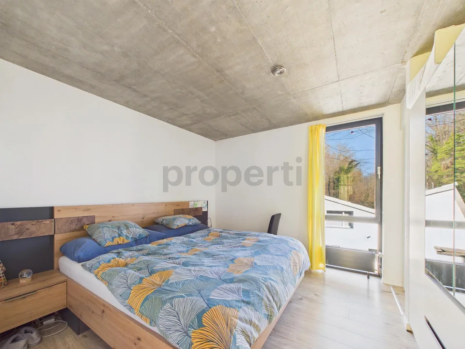 Modernes 4.5-Zimmer-Einfamilienhaus Aussicht über das Mittelland, T... – photo 9 of 14