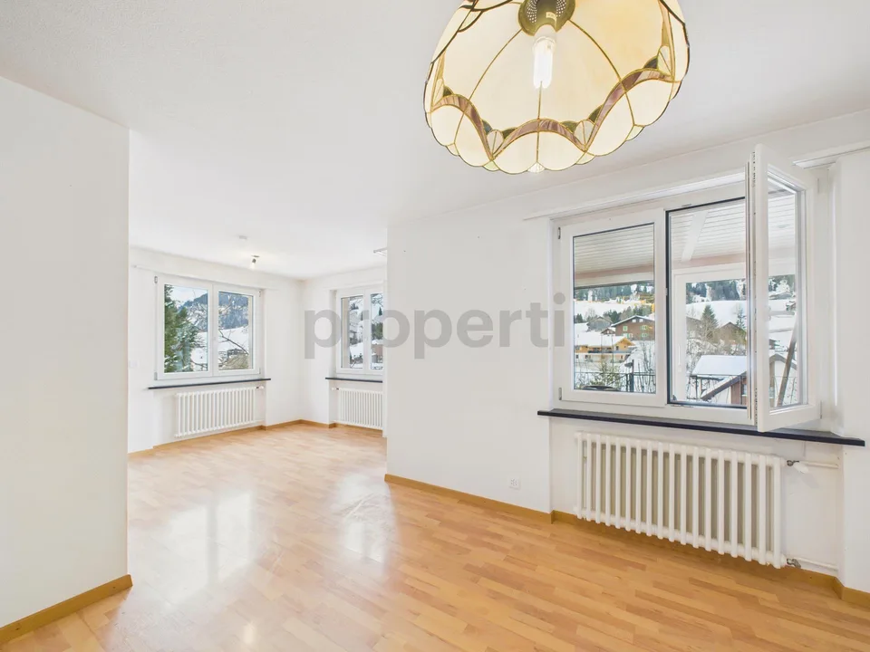 Geräumiges 7-Zimmer-Mehrfamilienhaus im Kurort Oberiberg